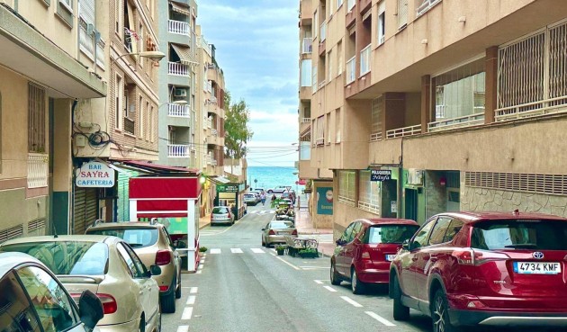 Reventa - Ático -
Torrevieja - Centro