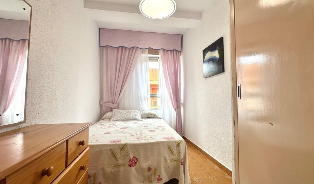 Reventa - Ático -
Torrevieja - Centro