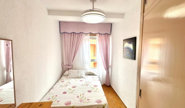 Reventa - Ático -
Torrevieja - Centro