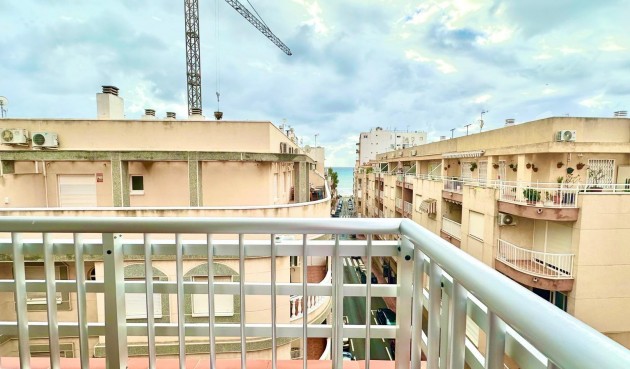 Reventa - Ático -
Torrevieja - Centro