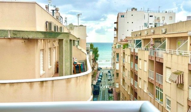 Reventa - Ático -
Torrevieja - Centro