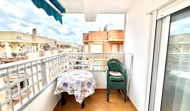 Reventa - Ático -
Torrevieja - Centro