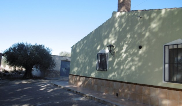 Resale - Villa -
Yecla - Inland