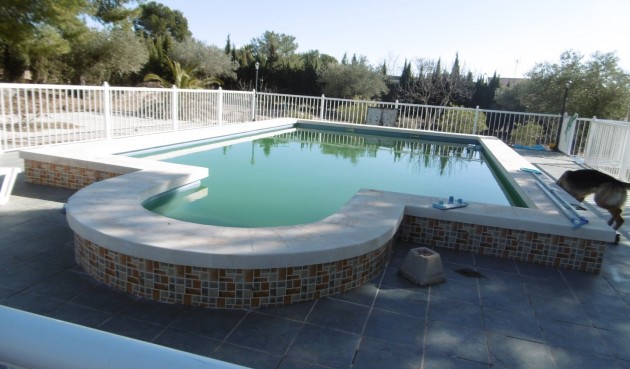 Resale - Villa -
Yecla - Inland