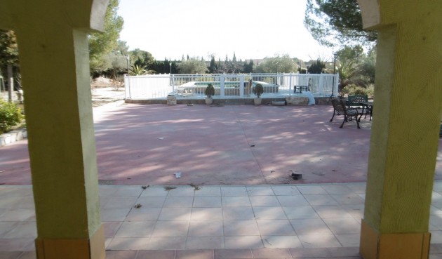 Resale - Villa -
Yecla - Inland