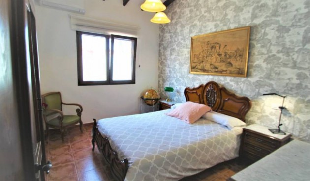 Resale - Villa -
Orihuela Costa - Costa Blanca