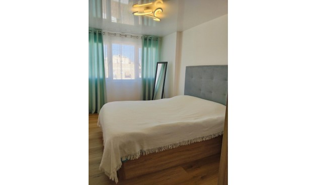Brukt - Apartment -
Alicante - Altozano