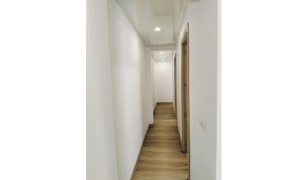 Brukt - Apartment -
Alicante - Altozano