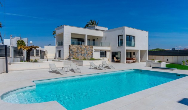 Brukt - Villa -
Torrevieja - La Veleta