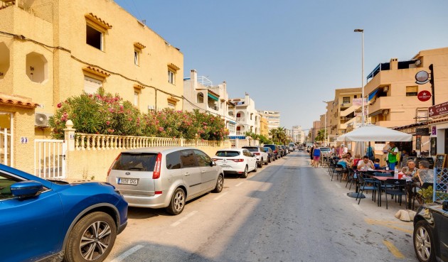 Återförsäljning - Apartment -
Torrevieja - La Mata