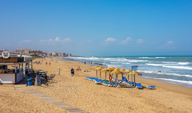 Återförsäljning - Apartment -
Torrevieja - La Mata