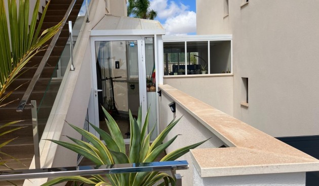 Resale - Bungalow -
San Miguel de Salinas - Las Colinas