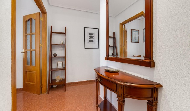 Resale - Penthouse -
Torrevieja - Paseo Maritimo
