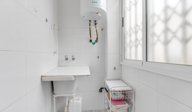 Resale - Penthouse -
Torrevieja - Paseo Maritimo