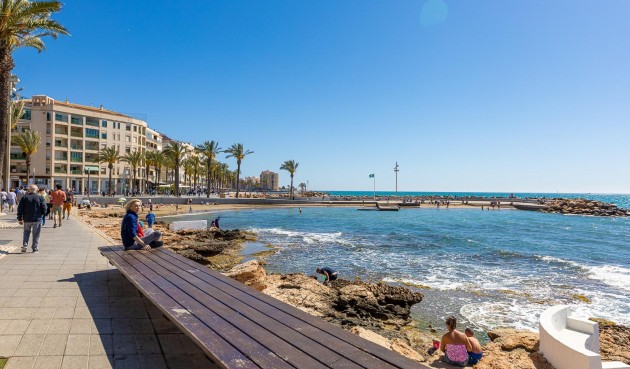 Resale - Penthouse -
Torrevieja - Paseo Maritimo