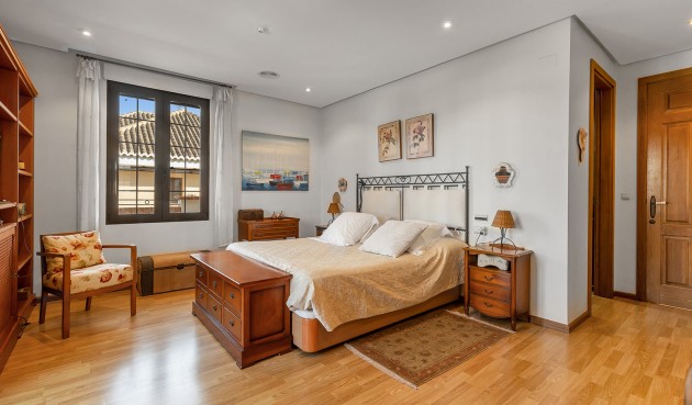 Brukt - Villa -
Torrevieja - Costa Blanca