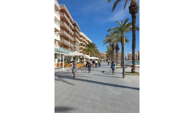 Resale - Apartment -
Torrevieja - Estacion De Autobuses
