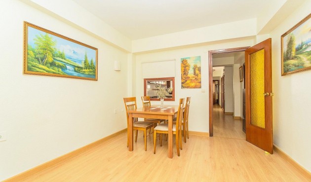 Brukt - Apartment -
Torrevieja - Playa del Cura