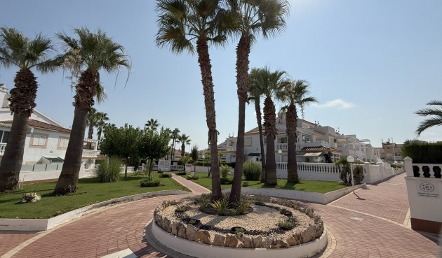 Återförsäljning - Apartment -
Orihuela Costa - Costa Blanca