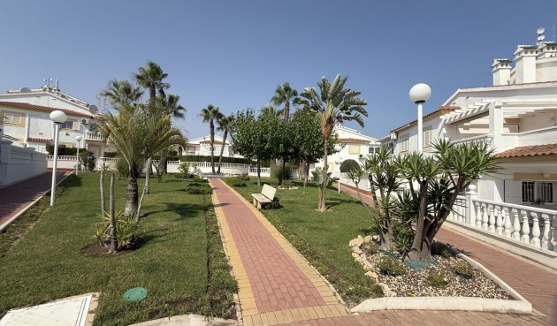 Återförsäljning - Apartment -
Orihuela Costa - Costa Blanca