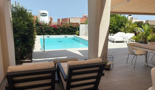 Resale - Villa -
Algorfa - Inland