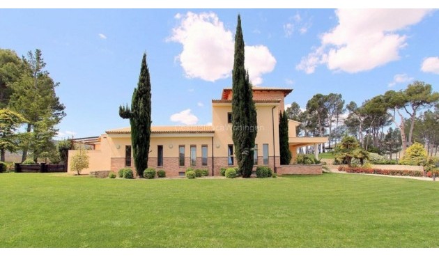 Återförsäljning - Villa -
Penaguila - Inland