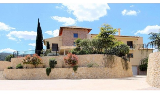 Återförsäljning - Villa -
Penaguila - Inland