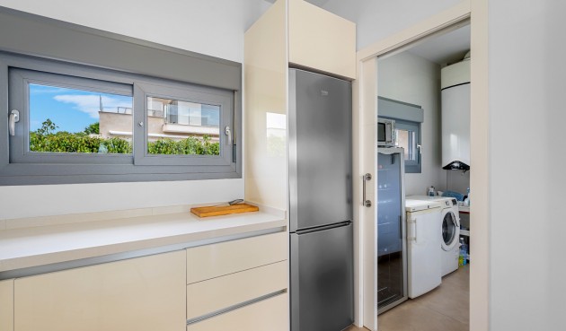 Brukt - Villa -
Orihuela Costa - Costa Blanca