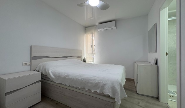 Resale - Apartment -
Torrevieja - Costa Blanca