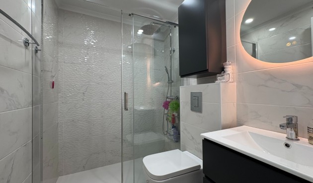 Resale - Apartment -
Torrevieja - Costa Blanca