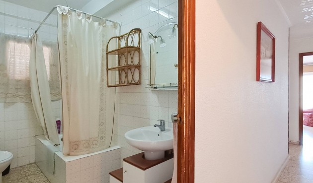 Resale - Penthouse -
Torrevieja - Playa De Los Naufragos