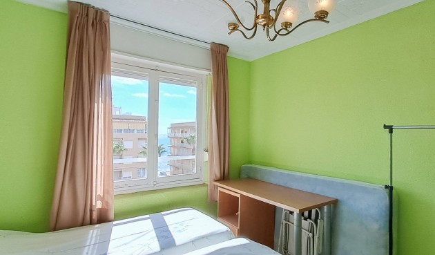 Resale - Penthouse -
Torrevieja - Playa De Los Naufragos