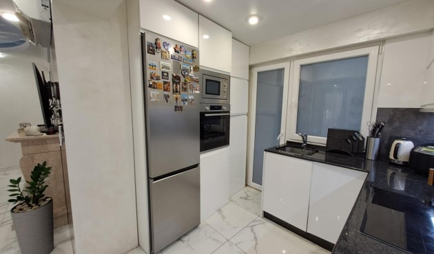 Resale - Apartment -
Torrevieja - Costa Blanca
