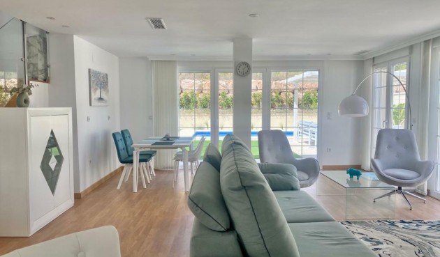 Återförsäljning - Town House -
Polop - Costa Blanca