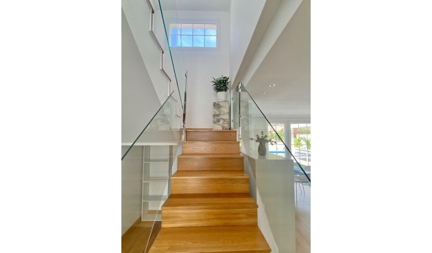 Återförsäljning - Town House -
Polop - Costa Blanca