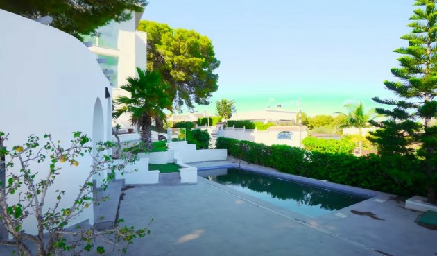 Brukt - Town House -
Torrevieja - Costa Blanca