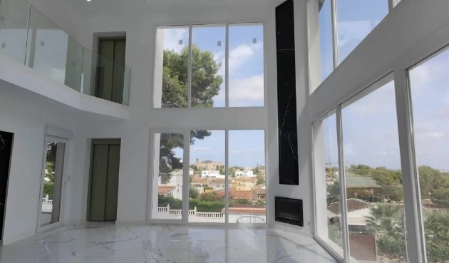 Brukt - Town House -
Torrevieja - Costa Blanca