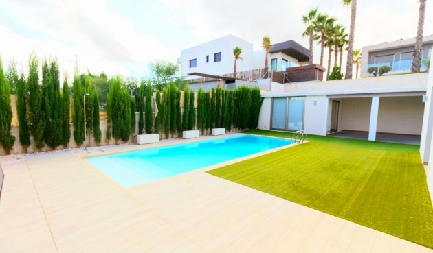 Brukt - Town House -
Benijofar - Costa Blanca
