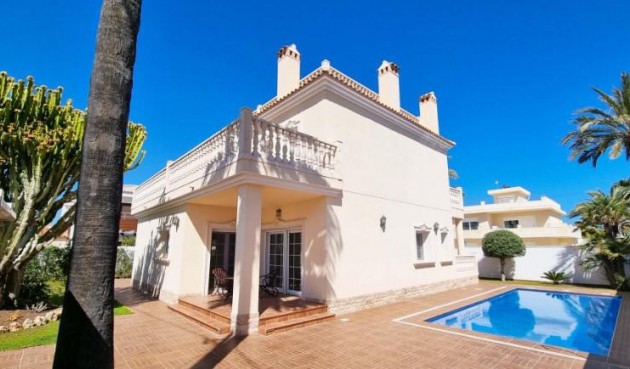 Återförsäljning - Town House -
Cabo Roig - Costa Blanca