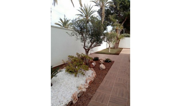 Återförsäljning - Town House -
Cabo Roig - Costa Blanca