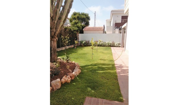 Återförsäljning - Town House -
Cabo Roig - Costa Blanca