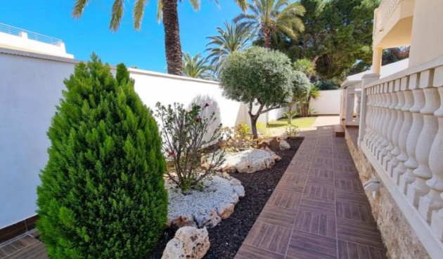 Återförsäljning - Town House -
Cabo Roig - Costa Blanca