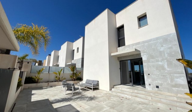 Återförsäljning - Villa -
Rojales - Inland