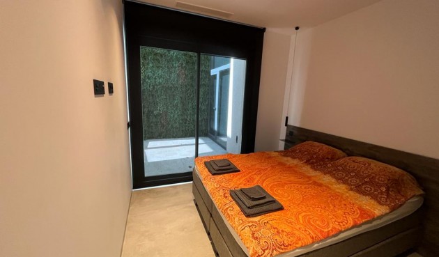 Återförsäljning - Villa -
Rojales - Inland