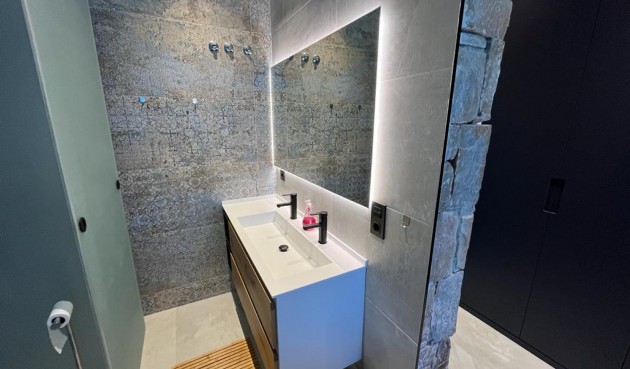 Återförsäljning - Villa -
Rojales - Inland