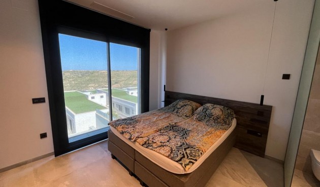 Återförsäljning - Villa -
Rojales - Inland