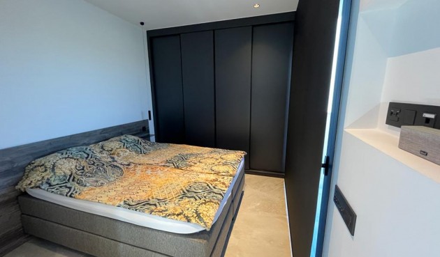 Återförsäljning - Villa -
Rojales - Inland