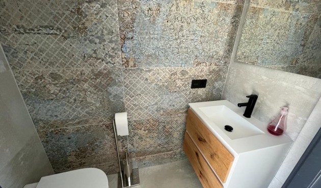 Återförsäljning - Villa -
Rojales - Inland