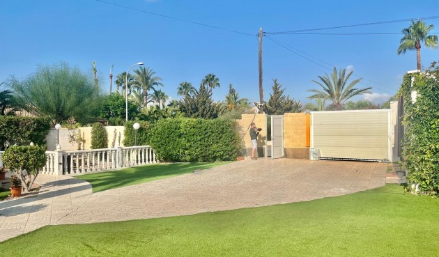 Reventa - Villa -
Torrevieja - San Luis