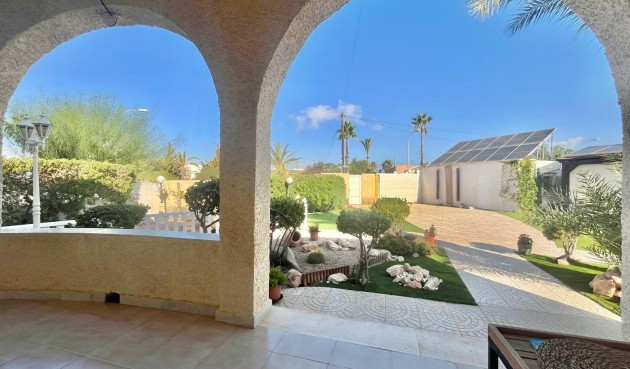 Reventa - Villa -
Torrevieja - San Luis